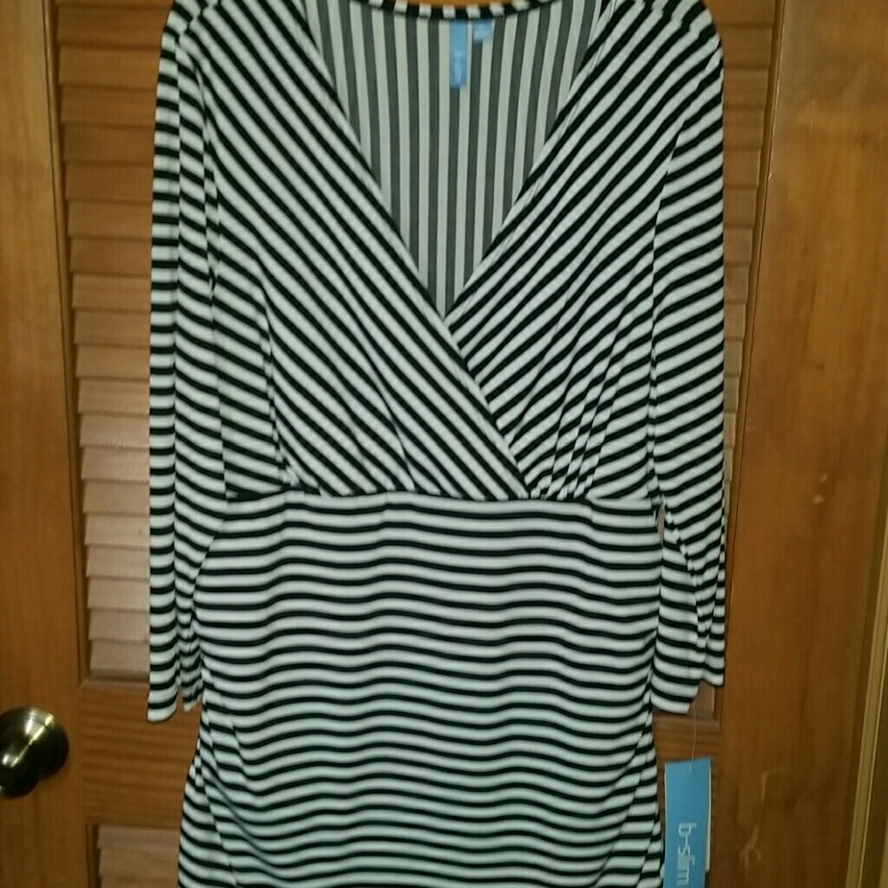 Top - Picture 4 of 4